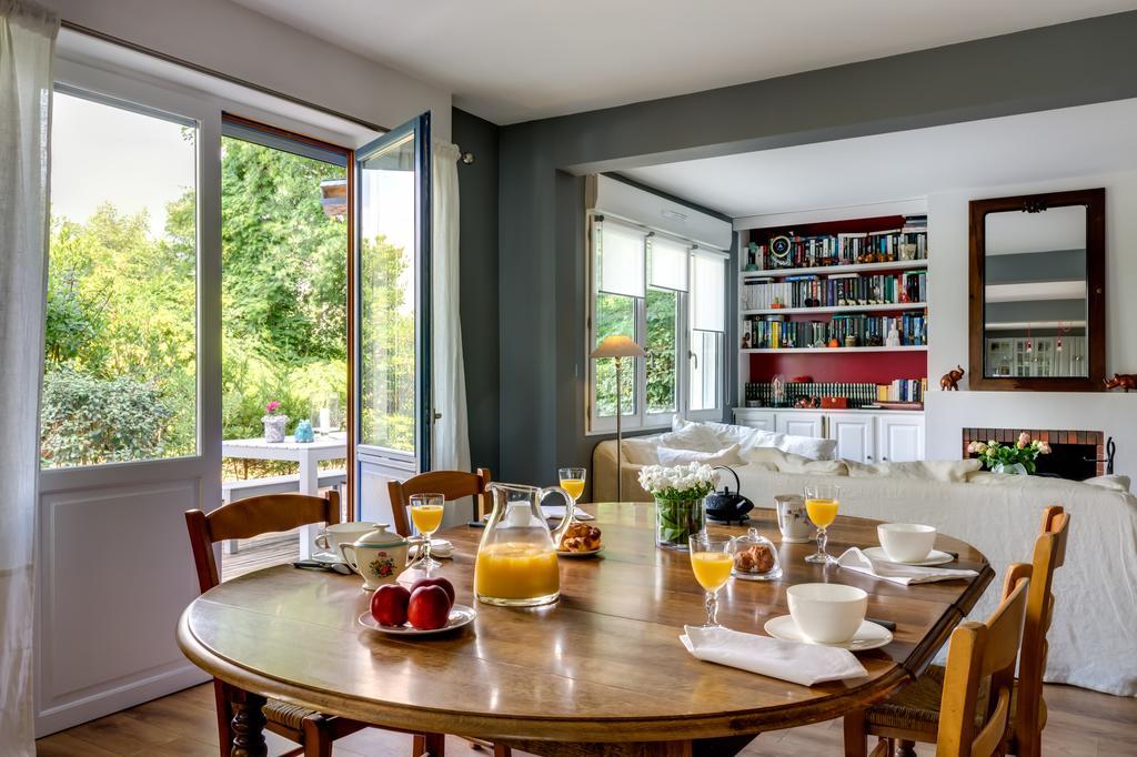 Les Eaux Qui Rient Bed & Breakfast Sanguinet Bagian luar foto